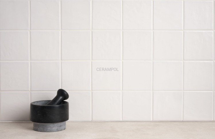 VALENOVA-WHITE-PLAIN-12x12_DET1_SZ1.jpg