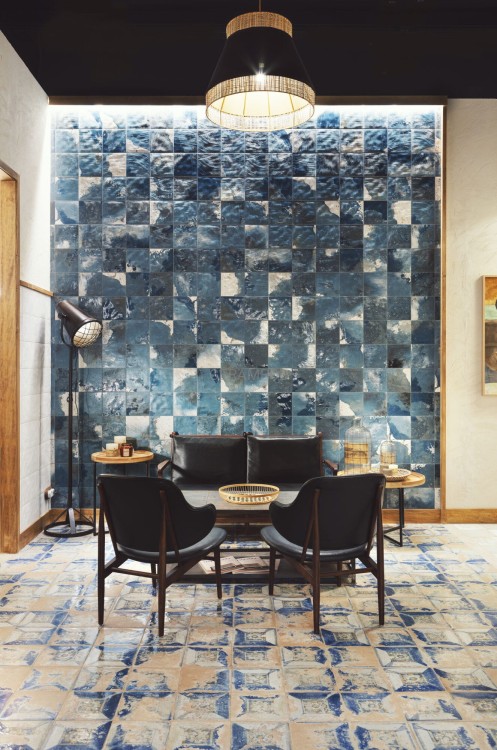 FS-TRADITION-SQ-BLUE-WHITE_FS-HERITAGE-SQUARE_SZ1.jpg
